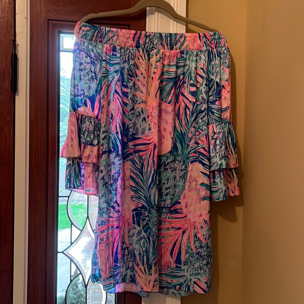 Lilly Pulitzer off shoulder dress s